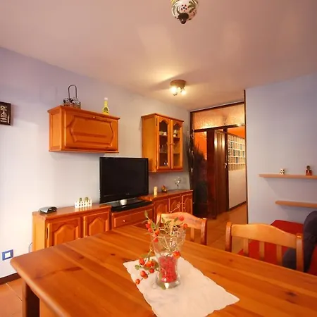 Lets Holidays Pool Terrace Apartment Tossa de Mar