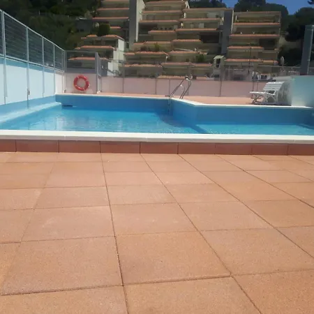 Pool Terrace * 滨海托萨